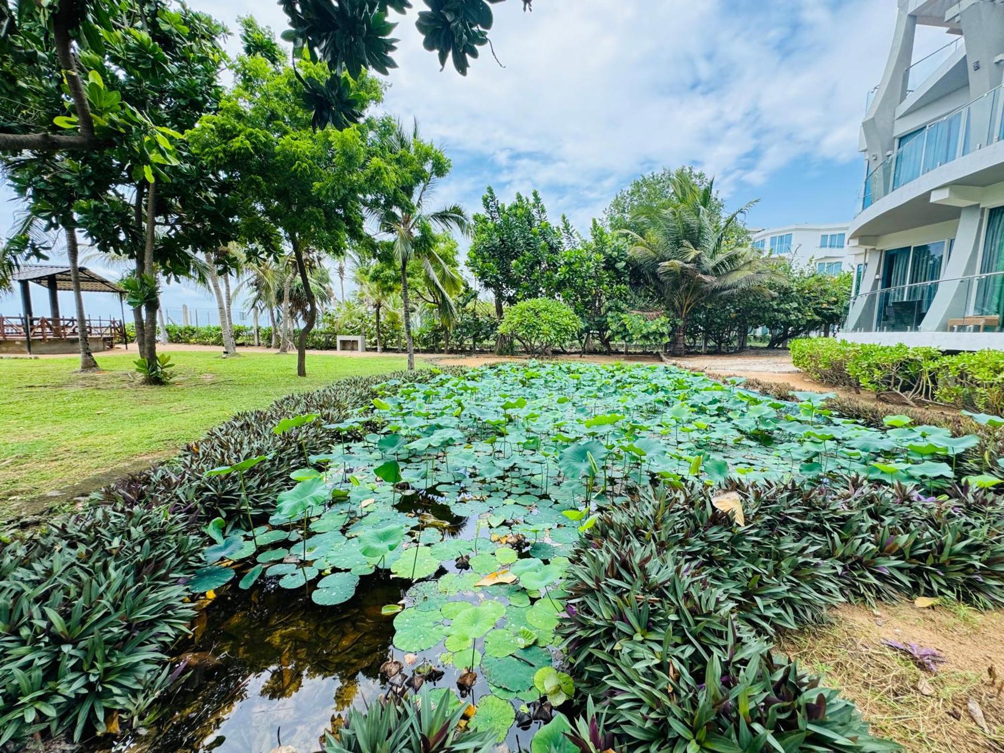 Pearl Of Ocean Front Apartman Trincomalee Kültér fotó